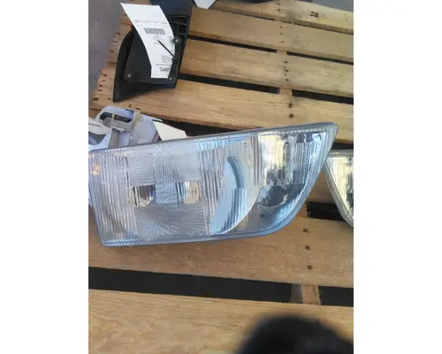 VOLVO VNM HEADLAMP ASSEMBLY