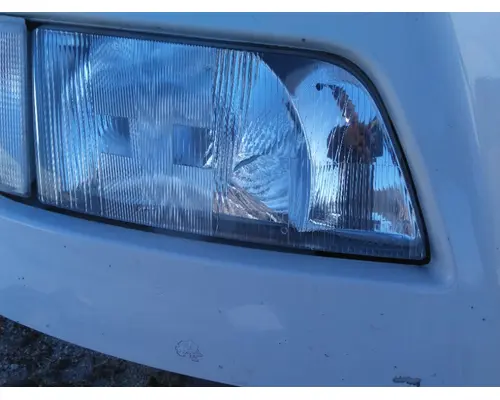 VOLVO VNM HEADLAMP ASSEMBLY