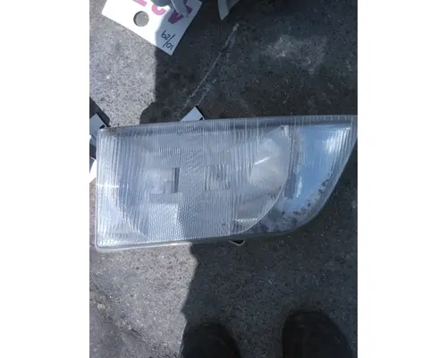 VOLVO VNM HEADLAMP ASSEMBLY