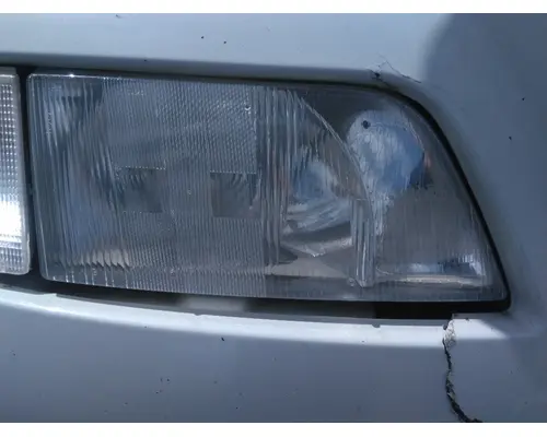 VOLVO VNM HEADLAMP ASSEMBLY