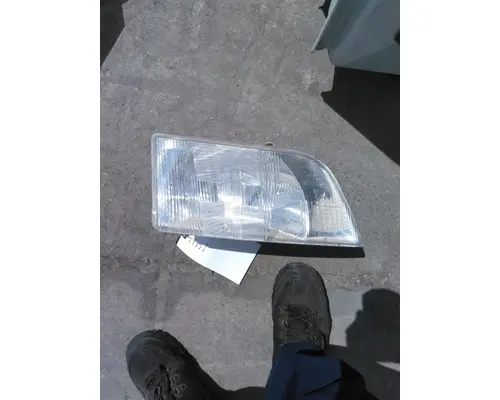 VOLVO VNM HEADLAMP ASSEMBLY