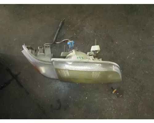 VOLVO VNM HEADLAMP ASSEMBLY