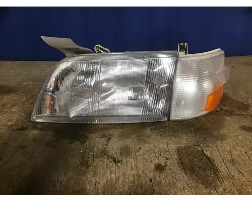 VOLVO VNM HEADLAMP ASSEMBLY