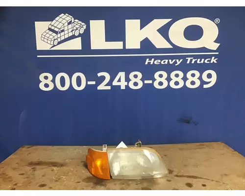 VOLVO VNM HEADLAMP ASSEMBLY