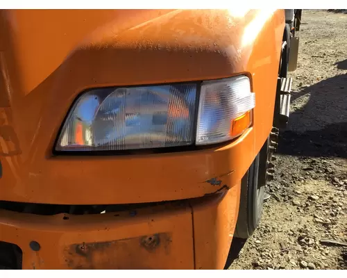 VOLVO VNM HEADLAMP ASSEMBLY