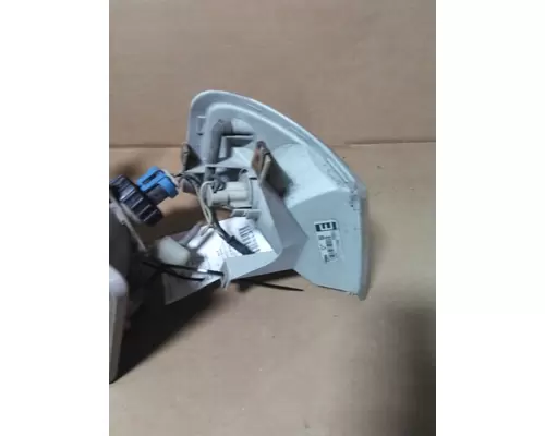 VOLVO VNM HEADLAMP ASSEMBLY