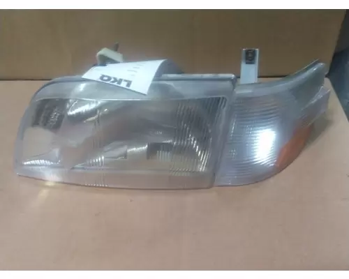 VOLVO VNM HEADLAMP ASSEMBLY