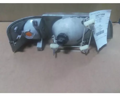 VOLVO VNM HEADLAMP ASSEMBLY