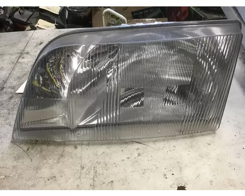 VOLVO VNM HEADLAMP ASSEMBLY