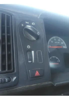 VOLVO VNM HEADLAMP SWITCH