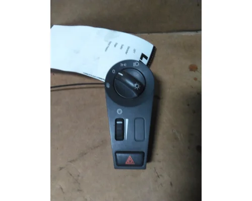 VOLVO VNM HEADLAMP SWITCH
