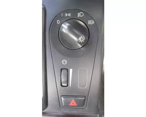 VOLVO VNM HEADLAMP SWITCH