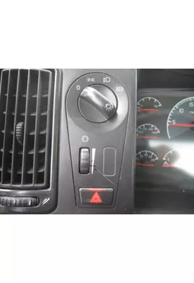 VOLVO VNM HEADLAMP SWITCH