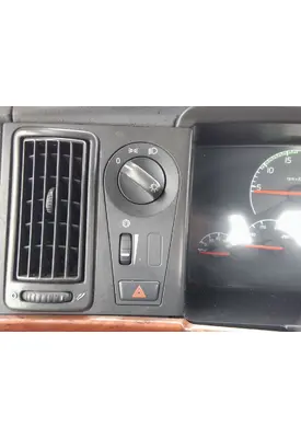 VOLVO VNM HEADLAMP SWITCH