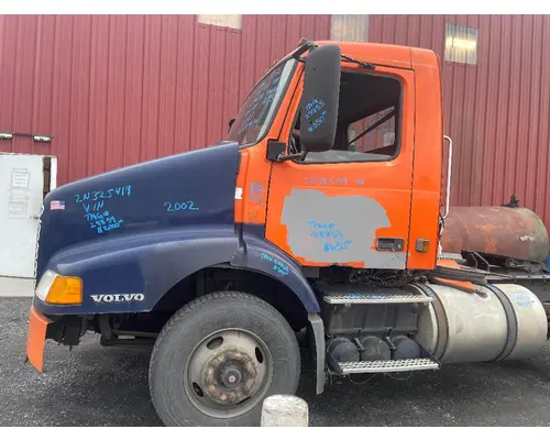 VOLVO VNM HOOD