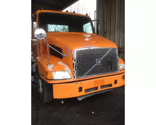 VOLVO VNM HOOD