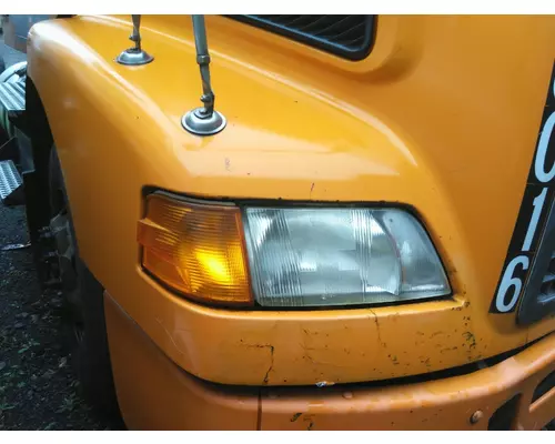 VOLVO VNM HOOD