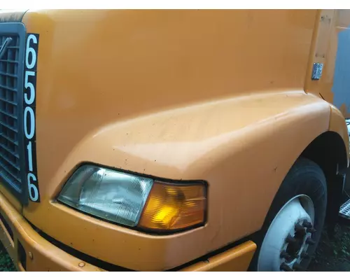 VOLVO VNM HOOD