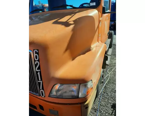 VOLVO VNM HOOD