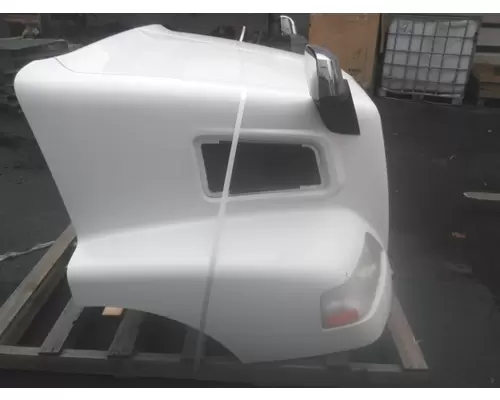 VOLVO VNM HOOD