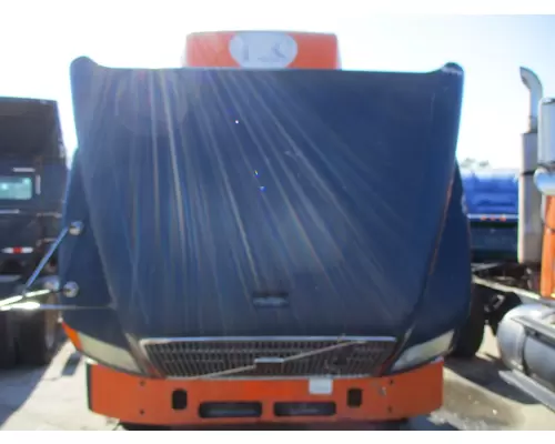 VOLVO VNM HOOD