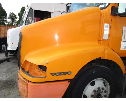 VOLVO VNM HOOD