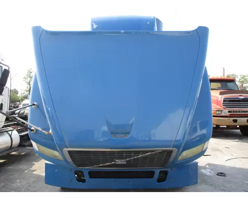 VOLVO VNM HOOD