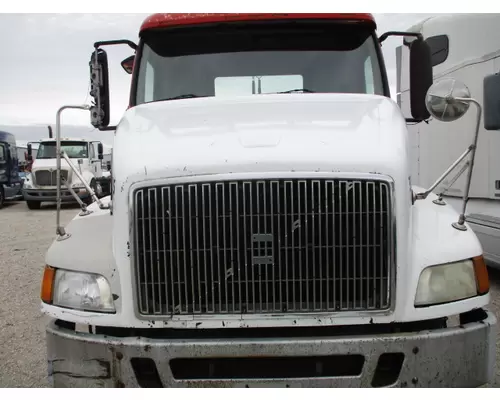 VOLVO VNM HOOD