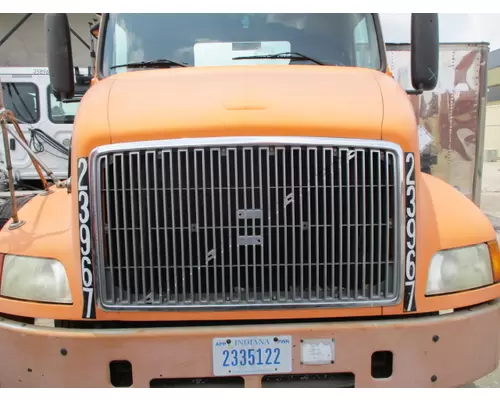 VOLVO VNM HOOD