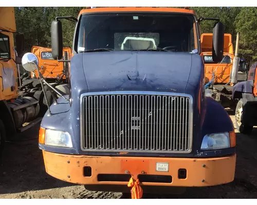 VOLVO VNM HOOD