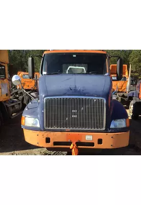 VOLVO VNM HOOD