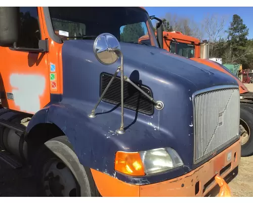 VOLVO VNM HOOD