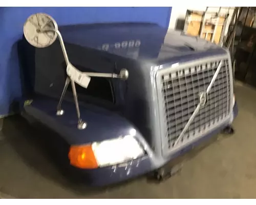 VOLVO VNM HOOD