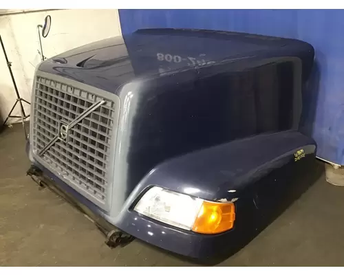 VOLVO VNM HOOD