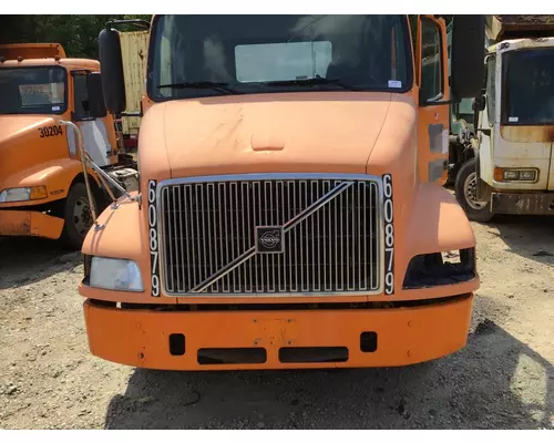 VOLVO VNM HOOD