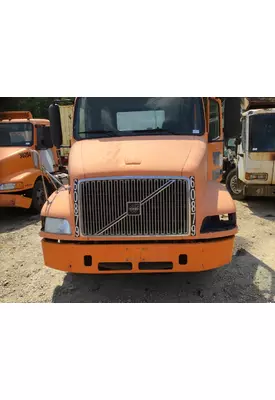 VOLVO VNM HOOD