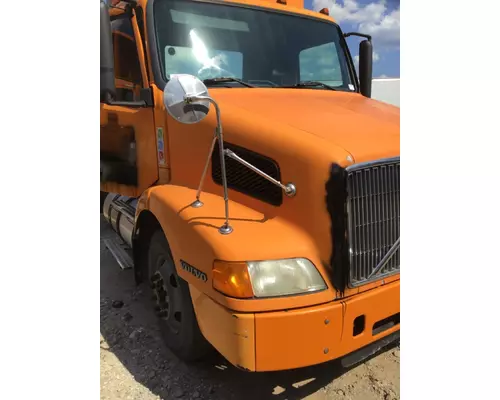 VOLVO VNM HOOD