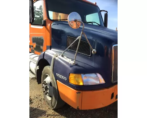 VOLVO VNM HOOD