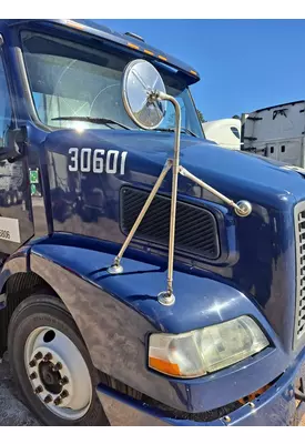 VOLVO VNM HOOD