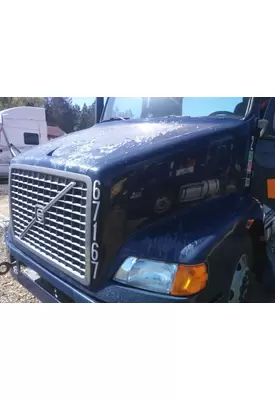 VOLVO VNM HOOD