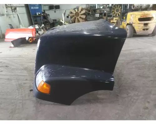 VOLVO VNM HOOD