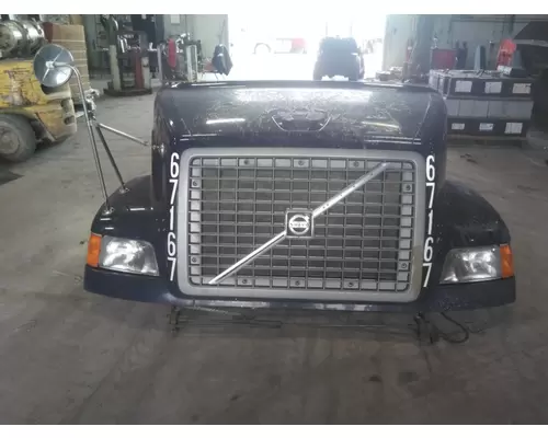 VOLVO VNM HOOD