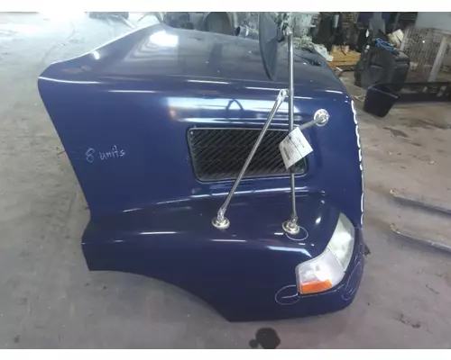 VOLVO VNM HOOD