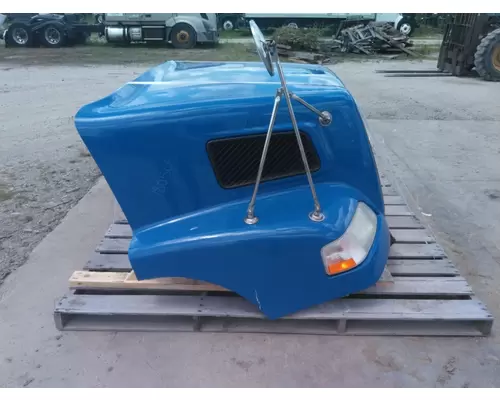 VOLVO VNM HOOD