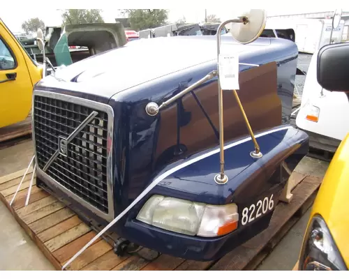 VOLVO VNM HOOD