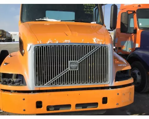 VOLVO VNM HOOD