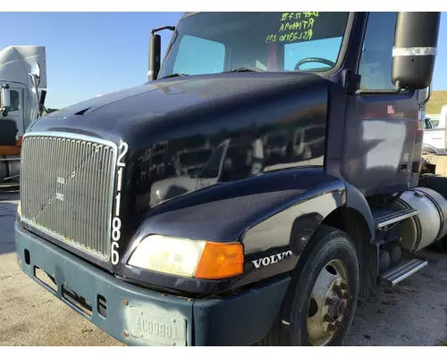 VOLVO VNM HOOD