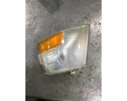 VOLVO VNM Headlamp Assembly