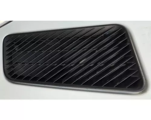 VOLVO VNM Hood Vent