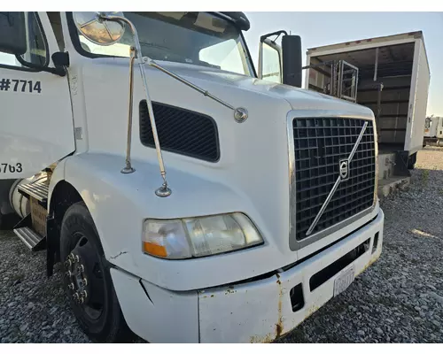 VOLVO VNM Hood